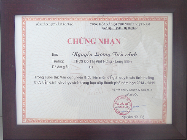 Em Nguyễn Lương Tiến Anh Đạt giải ba cuộc thi  Vận dụng kiến thức liên môn  cấp thành phố năm học 2014-2015